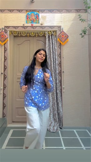 saloni malani | choregrapher on Instagram: "DC- @salonimalani_23 . . . #choreography #dance #wedding #reelitfeelit❤️❤️ #trendingreels"