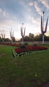 814K views · 10K reactions | Buckingham Palace at 6.30 in the morning... so quiet and wonderful  | Wonders of London | Facebook