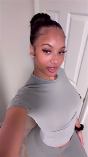 Dealing with Forehead Pimples: Tips for Clear Skin