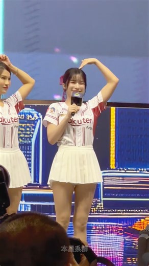 岱縈 粵語自我介紹 是有的👍🏻#啦啦隊 #치어리더 #チアリーダー #cheerleader #岱縈 #小鹿 #樂天女孩 #rakutengirls #香港電腦通訊節