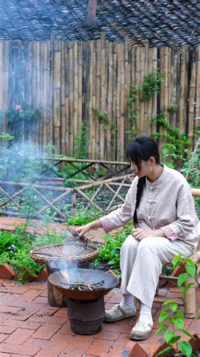 8.9K views · 195 reactions | Turning Abundant Mugwort into Traditional Herbal Soap 識✨ When mugwort is in full season, it’s the perfect time to blend tradition with care.  Watch how mugwort and poria are transformed into natural saponified soap, bringing the wisdom of the past into everyday life. ✨ #China #culture #asia #traditional #asian | Across Asia | Facebook
