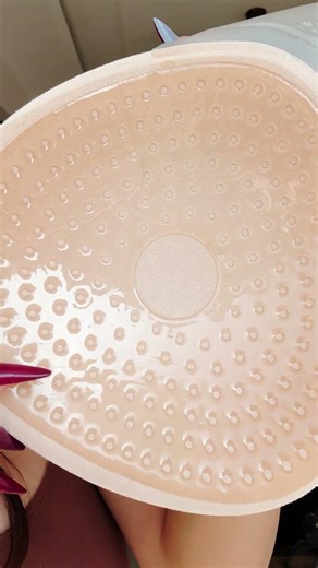 Which Bra to Wear with Backless Dress? | Best Solution (No Bra Hack)