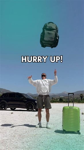 2.1K views | Give me 5 seconds to get ready... literally! 藍 A masking trick and some specifically timed speed ramping, and you can make this effect too! #MadeWithFilmora #speedrampingtricks #maskingvideo | Wondershare Filmora Video Editor | Facebook