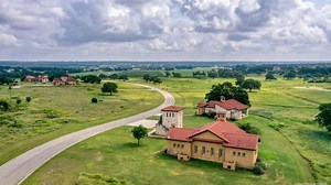 Dallas-based company to build over 1,000 Tuscan-style homes in Florence