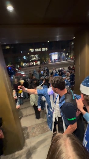 It’s J-Dag baby🍻🍻 Kick off to Christmas celebrations is officially in house🎄 .⁠ .⁠ .⁠ .⁠ #nextlevelhostel #nexthousecph #luxuryhostel #hostelworld #visitcopenhagen #hostellife #hostelvibe #ibyen #hostelculture #copenhagentravel #sharemoments #københavn #copenhagenculture #explorecopenhagen #hostelexperiences #creatememories | Next House Copenhagen