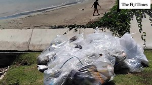 50K views · 699 reactions | #LocalNews There was a clean-up at the Wailoaloa Beach yesterday, A resident, who sent this video said the amount of rubbish on Wailoaloa Beach is too much, and it frustrates them that no designated authority comes to pick them up. Management and staff from Crowne Plaza Hotel with few tourists and local kids picked up trash on the beach yesterday. #FijiTimesNews #FijiNews #Fiji | The Fiji Times | Facebook