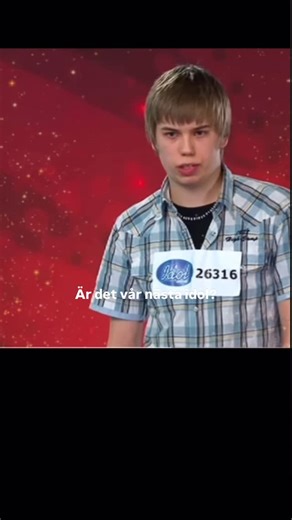 Sve_nskhumor on Instagram: "Fghvhlgllglglgl va ?? 🤣🤣🤣🤣🤣 #sve_nskhumor #svenskhumor #roligavideos #skrattarduförlorardu #roligavideor #roligaklipp #skrattarbästsomskrattarsist #skrattar #skrattarsåjagdör ##skrattarihjälmig"