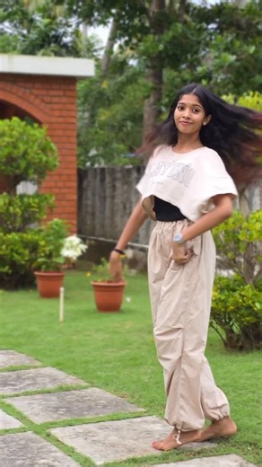 Tanus on Instagram: "Jalakkariii …. 😉🕺 . . . . . . . . . . . . . . . . . #fypシ #dancer #trendingreels"