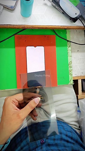642K views · 1.7K reactions | Lcd Display Poloraizer Film Change #viralreelsシ #viralreels #reelsviral #techreels #mobile #mobilerepair #post #iphone #viral #trending | Display fixing | Facebook