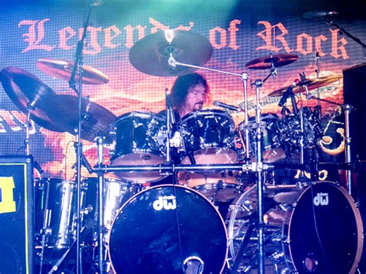 Former Judas Priest drummer Les Binks dead at 74