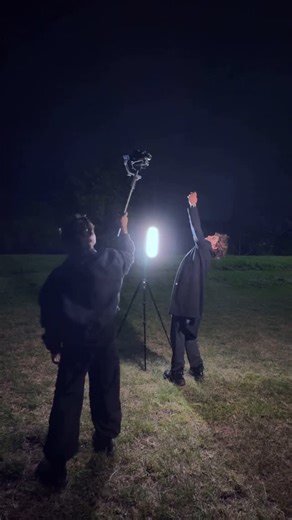 Adso Piñerúa on Instagram: "Bts ft. @lunadoloress // @mathiasmolinass | assist @rosafloyd__ Lights: - C100 @zhiyun_tech @cinepeer - CF100 @zhiyun_tech @cinepeer"