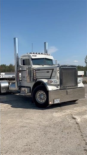 Chrome King – Clean Peterbilt Roll Out