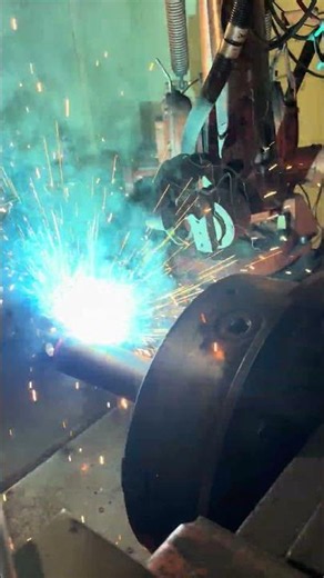 Perfect Robotic Welding Process 🤖🔥 | High Precision MIG Welding #short