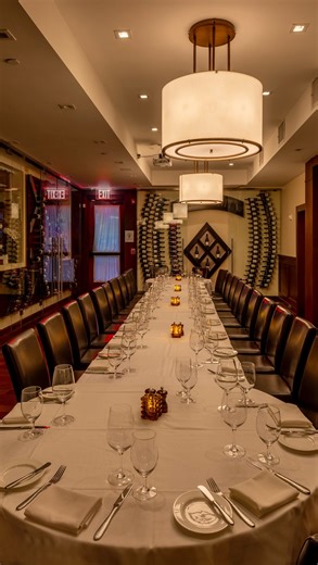 Celebrate the holiday party season with great company and even better flavor at Benjamin Steakhouse White Plains. 🥩🍽️ Whether it’s your coworkers, friends, or family, our warm fireplace sets the perfect cozy backdrop, with our sizzling steaks and a refined selection of fine wines. Reserve your holiday party today by emailing eventswp@benjaminsteakhouse.com 📧 📍610 Hartsdale Road Full service valet available #steakhouse #steakdinner #privateparty #privateevent #privateeventspace #holidaypartie