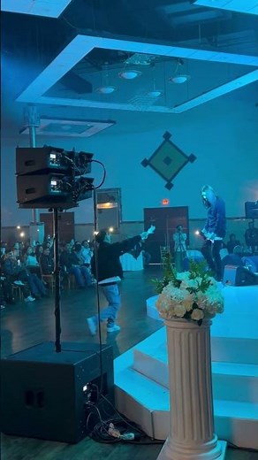 ကိုယ့်အနားရှိစေချင် - R ZarNi (Live in Houston 2026) #rzarni #myanmar #myanmarsong