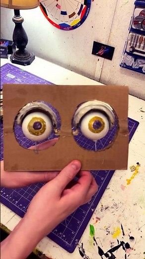 Blinking puppet eye mechanics! 2D and 3D!