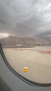 4.9M views · 19K reactions | Sandstorm at Phoenix Sky Harbor International Airport 勞勞 | Laanceeey | Facebook