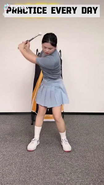 Golf Swing Trainer Flexible Telescopic Club - Master your swing, gain distance and accuracy With its compact and portable design, the Golf Swing Trainer allows you to practice your swing anytime, anywhere. The unique flexible shaft simulates a real swing feel. With the Golf Swing Trainer, you will: Improve technique and increase accuracy Gain distance Stabilize swing control Bring your A-game to the course - click the link in my bio to get your Golf Swing Trainer Flexible Telescopic Club today!