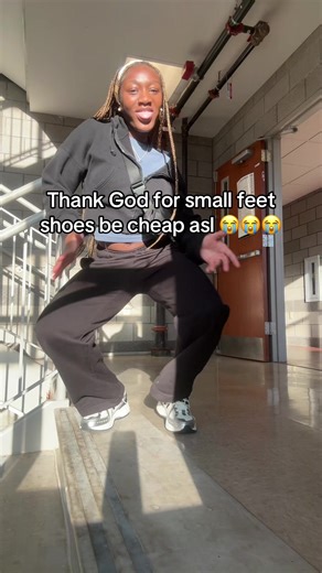 $85 on sale, $60 after promo 👍🏾#relatable #fypシ #viralvideo #makethisviral #shoes
