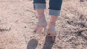 Step inside my Fall 2018 Jessica Simpson Collection campaign shoot with Will Davidson Glam: Andy Lecompte Salon & jOYCEBONELLi PRODUCTIONS💚 | Jessica Simpson