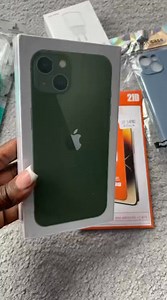 Umntu one R8500 esecaleni here is a brand new iPhone 13 128gb comes with screen protector and a clear pouch available immediately. 0603985547 | Amanda Mbali-Entle Fihla