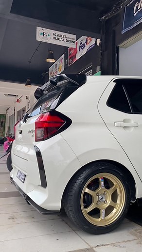 Axia G2 Lowered - Suggarage and Wheels
