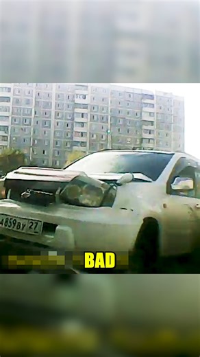 Driver’s Chaotic Escape: Crash After Crash! A driver tries to merge into traffic, colliding with an oncoming car. In a panic, they attempt to escape but end up crashing into three parked cars! A crazy series of events that shows just how quickly things can spiral out of control on the road. #CarCrash #TrafficMishap #DrivingMistakes #RoadChaos #AccidentAlert | Dash Crash