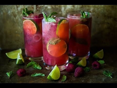Fresh Raspberry Mojitos