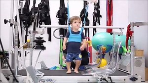 328K views · 7.6K reactions | Estrategias funcionales para potenciar la marcha y el control postural. Credit: Neuroreabilitar (Sígueme también en ⬇⬇ https://www.instagram.com/fisio_2.0/) | Fisio 2.0 | Facebook