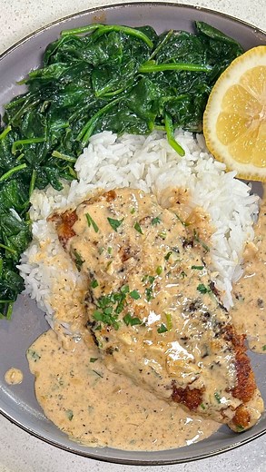 Chef Ray B. on Instagram: "Creamy lemon chicken 🍋 Would you try this? Weeknight dinner game on 1000000 Comment “lemon” and I’ll send you the recipe !"