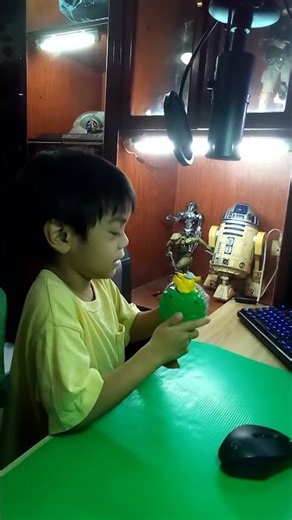 Show and Tell - Pikachu hand fan (1) - Daycare Chronicles (retro post)