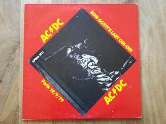 AC/DC - Bon-Scott's Last Oui-Oui