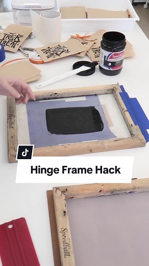 Hinge frame hack for screen printing witg vinyl on paper bags, napkins, card stock and other flat items #screenprintingwithcricut #screenprintingwithvinyl