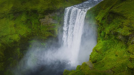 Skogafoss Waterfall Travel Guide | Guide to Iceland