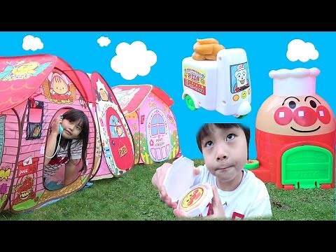 ピザ屋さんごっこでバイクで宅配したよ!