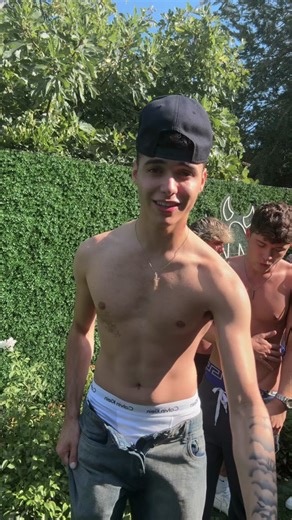 choose your boy @SP ✪ @Ayden Wildin @drakevonx @Zane @Kyle Jacobs;)