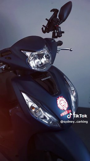 Honda DIO NSC 110cc en Azul Metálico: Estilo y Funcionalidad