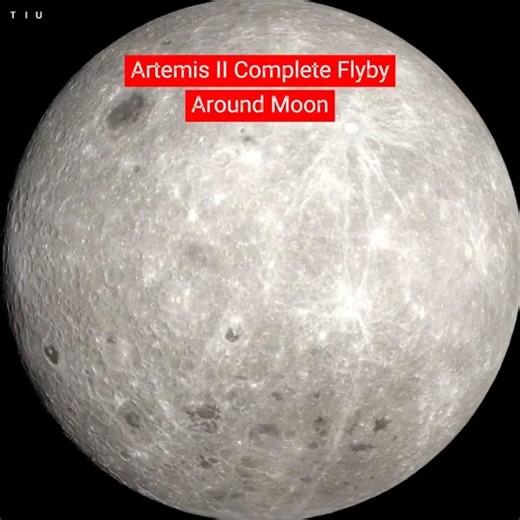 AMAZING ARTEMIS II MOON FLYBY in 15 Seconds #nasa #artemis2 #moon #space #universe #shorts