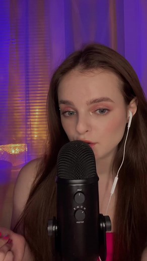 Relaxing ASMR Kiss Video