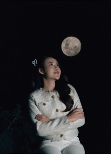 Capture Stunning Moon Photos with Galaxy S25 Ultra