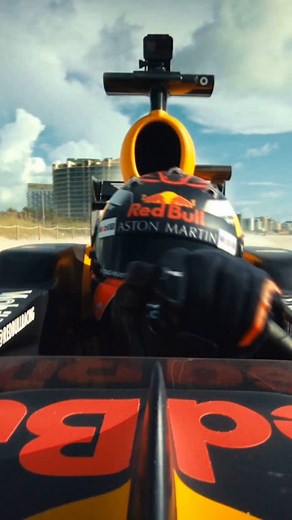 885K views · 22K reactions | 헙혂헹헹 혀헮헻헱 on Miami Beach ️ #F1 #RedBullRacing ⏮️ 2018,  | Oracle Red Bull Racing | Facebook