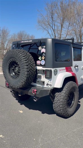 Tail pipe Tuesday @FlowmasterInc #jeep #jurassicpark #exhust #flowmaster