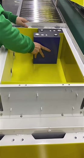 Chinese factory how to produce a storage battery within 30 seconds, follow me, visit our factory. #solarpower #solarenergy #battery #homebattery #homepower
