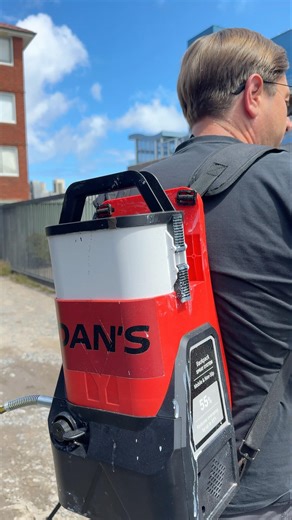 Easy painting with Dulux Weatershield and Dans Airless backpack sprayer