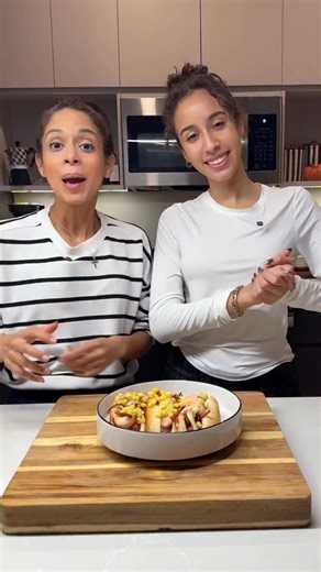 EP: 7🥘 Teaching Hailee how to make Dominican Hotdogs. This is my version of this dish, feel free to comment how you enjoy your hotdogs. 😉 Dominican 🇩🇴 Hotdogs Hot Dogs & Bread • 4 hot dog buns (soft, lightly toasted) • 4 beef or chicken hot dog franks (pan-fried) Toppings (Dominican style!) • 1 cup finely shredded cabbage • ½ small red onion, thinly sliced • ¼ cup sweet corn (drained) Ketchup-mayo Optional toppings: • Potato sticks (Picaditas or Ruffles–style) shredded Carrots, diced tomatoe