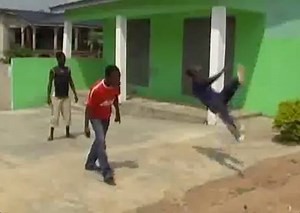 135K views · 1.1K reactions | #lunedifilm Una raccolta dei migliori film d'azione africani di sempre! | Poveri ma Brutti | Facebook