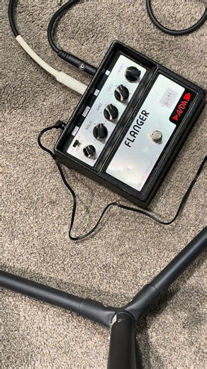 Classic A/DA Flanger (Excuse my playing it’s the first riff I could think of) #rush #adaflanger