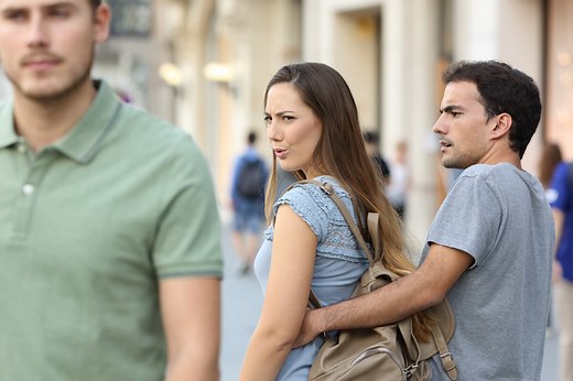 Avoir un crush quand on est en couple, c'est ok (et comment éviter de tomber dans l'infidélité) - Psychologies.com