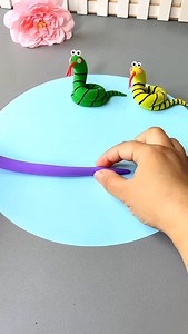 Made a cute tortoise craft using an acorn shell! This charming DIY project brings nature and creativity together with a simple yet adorable design. Using an acorn shell as the tortoise's shell, we've crafted little legs and a head for a mini tortoise that's perfect for decoration or as a fun playtime companion. It's a delightful way to create something memorable with natural materials. #tortoisecraft, #acorncraft, #naturecrafts, #diytortoise, #handmadefun, #creativecrafting, #natureinspired, #cr