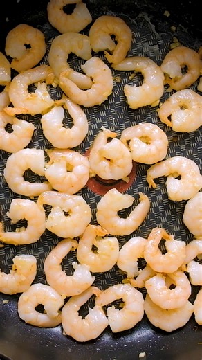 Click here for the full recipe: https://www.blessthismessplease.com/shrimp-stir-fry/ | Bless This Mess | Facebook